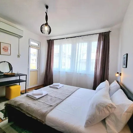 - 3bd For Family & Friends * Burgas