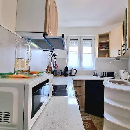 Apartment - 3bd For Family & Friends