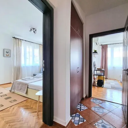 - 3bd For Family & Friends Apartment