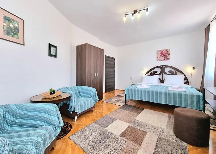 - 3bd For Family & Friends Apartman