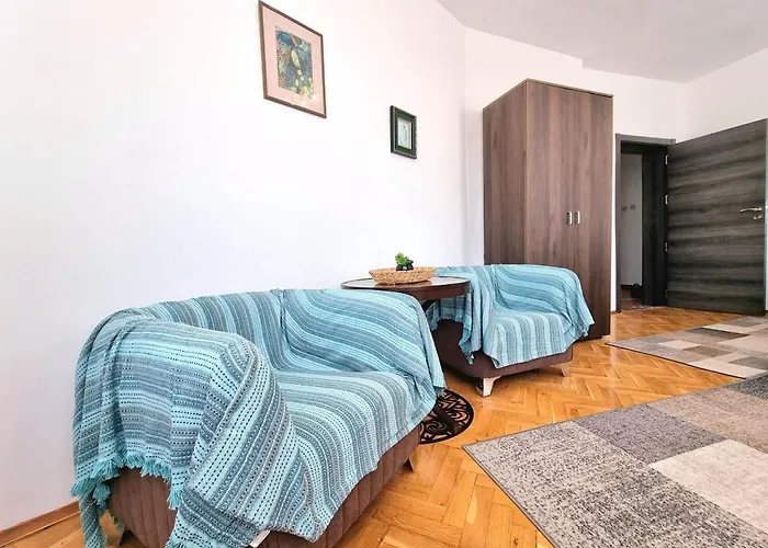 - 3bd For Family & Friends Apartman *