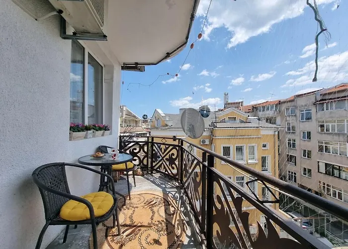 - 3bd For Family & Friends Apartman