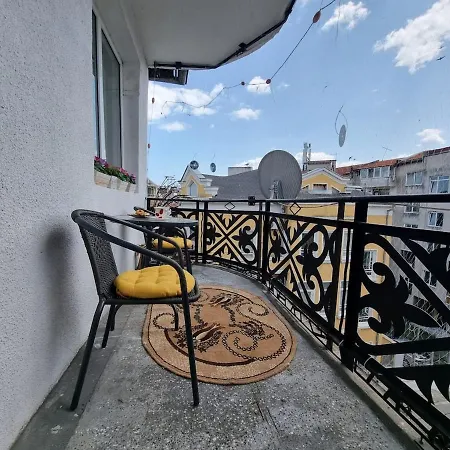 - 3bd For Family & Friends Burgas City